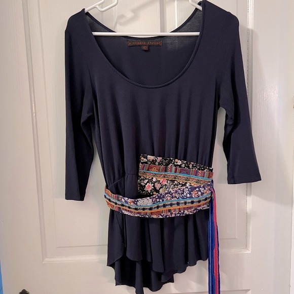 Anthropologie, 3/4 sleeve navy blue scoop neck top with attached belt, size S - Picture 1 of 6